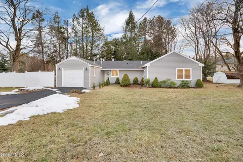 1 Alva Dr, Latham, NY 12110