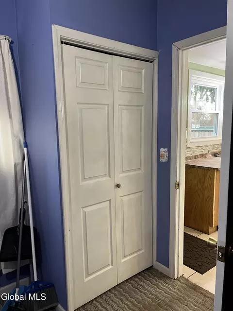 1719 Oneida St, Schenectady, NY 12308 photo 11