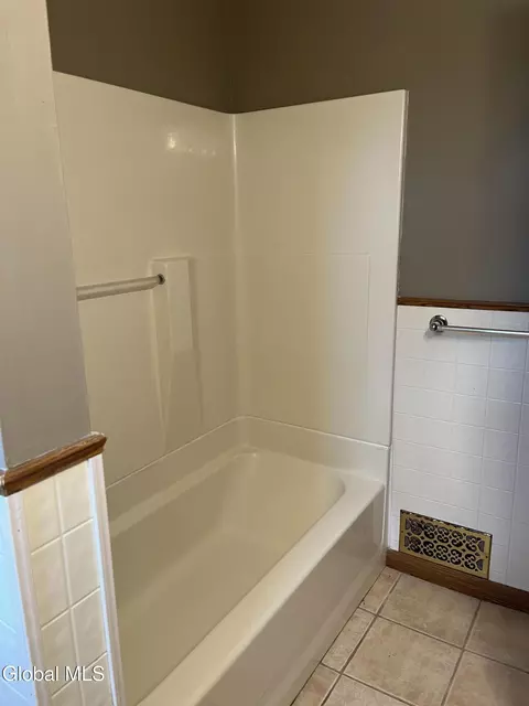 1719 Oneida St, Schenectady, NY 12308 photo 19