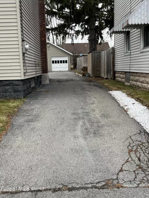 1719 Oneida St, Schenectady, NY 12308 photo 25