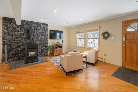 110 Madison Ter, Cobleskill, NY 12043 photo 12