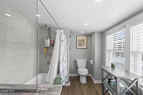 Bath - 1306 Union St, Schenectady, NY 12308 photo 5 of 5