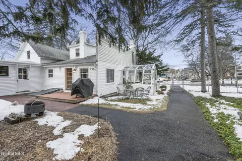 Exterior - 1306 Union St, Schenectady, NY 12308 photo 5 of 10
