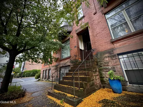 352 Hamilton St, Albany, NY 12210