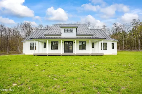 160 County Route 403, Westerlo, NY 12193
