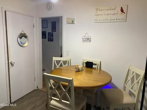 Dining - 1614 Wendell Ave, Schenectady, NY 12308 photo 1 of 2