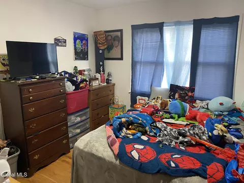 Bedroom - 1614 Wendell Ave, Schenectady, NY 12308 photo 3 of 4