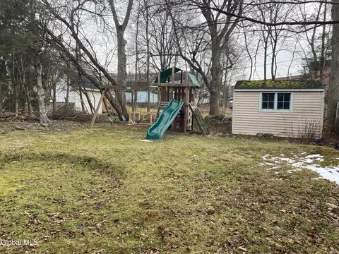 Exterior - 1614 Wendell Ave, Schenectady, NY 12308 photo 6 of 7