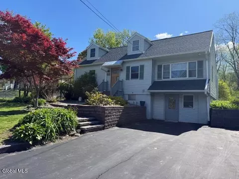 104 Haughney Rd, Troy, NY 12182