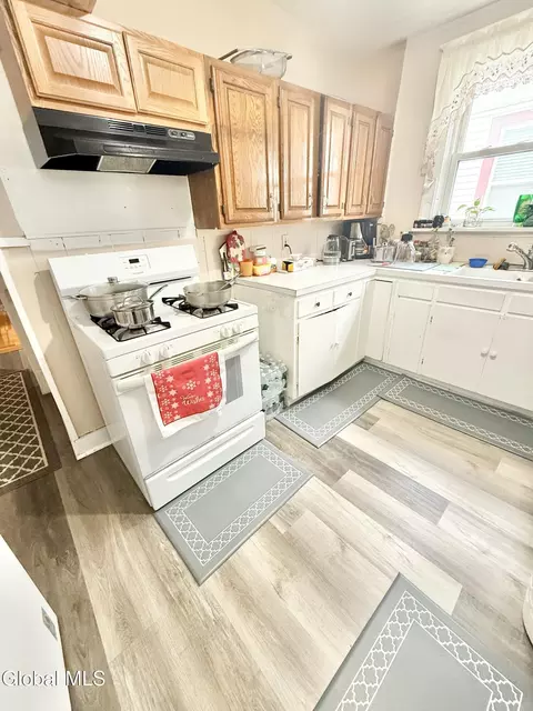 Kitchen - 5 Hawk St, Schenectady, NY 12307 photo 5 of 5