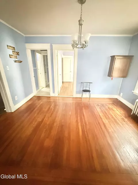 Dining - 5 Hawk St, Schenectady, NY 12307 photo 1 of 3
