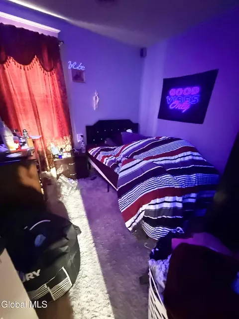 Bedroom - 5 Hawk St, Schenectady, NY 12307 photo 3 of 4