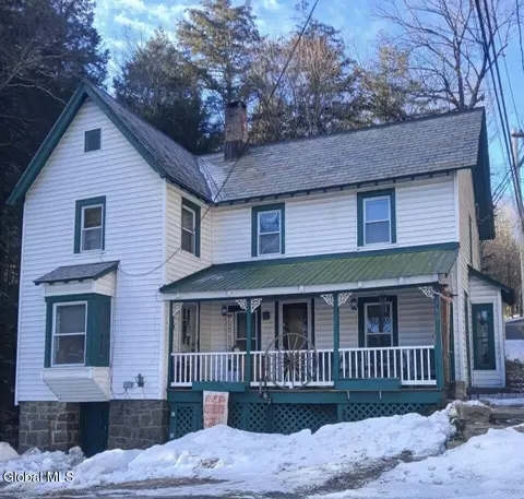 780 Diamond Point Rd, Diamond Point, NY 12824