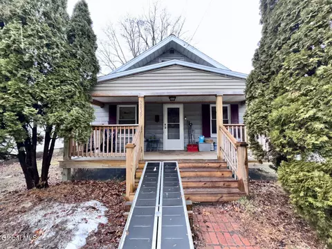2839 Broadway, Rotterdam, NY 12306