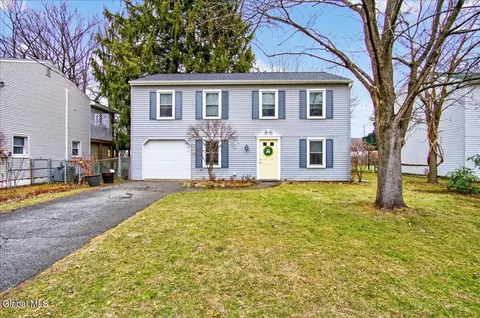 6 Stover Pl, Colonie, NY 12205