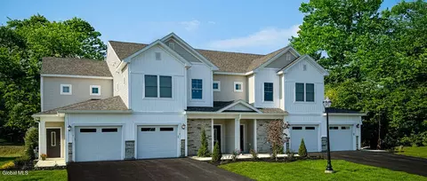 87 Reeds Holw, Saratoga Springs, NY 12866