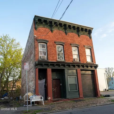 31 3rd Ave, Albany, NY 12202