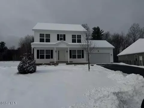 90 Seashore Way, Mechanicville, NY 12118