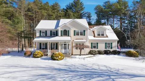 70 Mcechron Ln, Queensbury, NY 12804