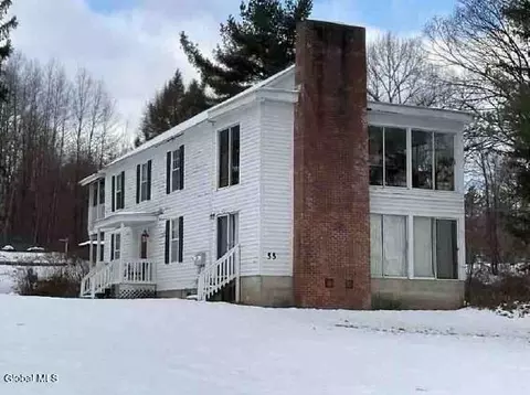 55 Harris Ave, Mechanicville, NY 12118