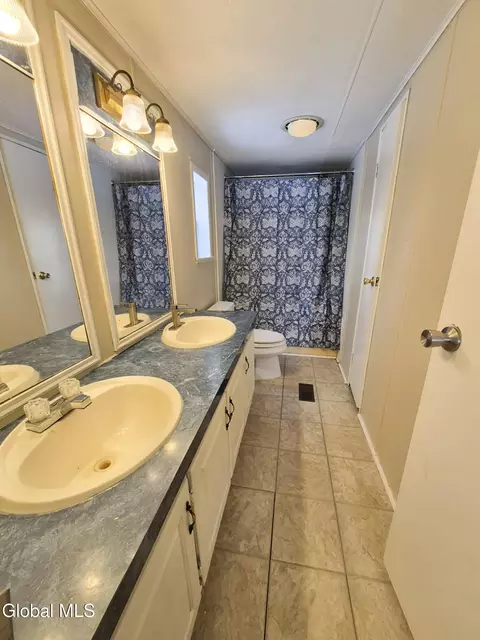 Bath - 304 Rappa Rd, Root, NY 12166 photo 4 of 4