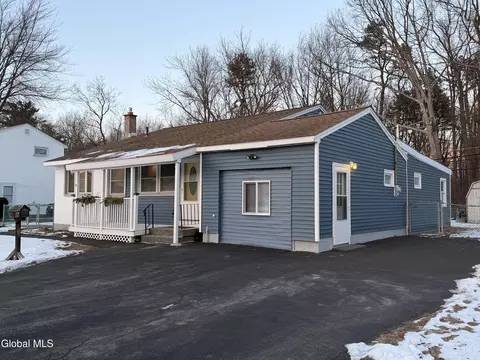 57 Bridle Path, Albany, NY 12205