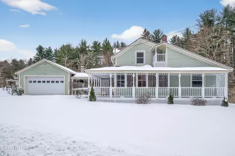 341 W Maple St, Corinth, NY 12822