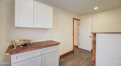 Entry Way - 20 Spring St, Broadalbin, NY 12025 photo 4 of 6