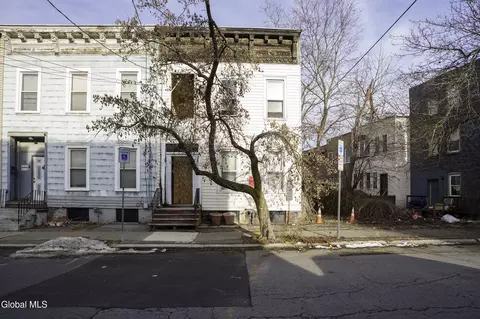189 Elk St, Albany, NY 12210