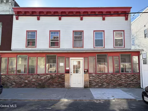 54 Delaware St, Albany, NY 12202