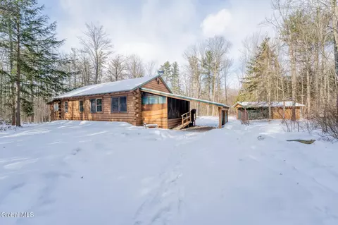 342 Flat Creek Rd, Sprakers, NY 12166