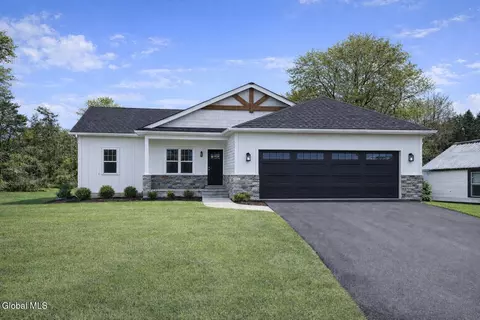 28 Holden Ave, Queensbury, NY 12804