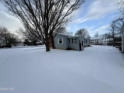 Exterior - 106 Main St, Argyle, NY 12809 photo 2 of 3