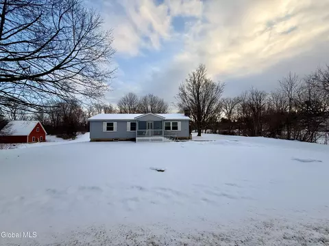 106 Main St, Argyle, NY 12809