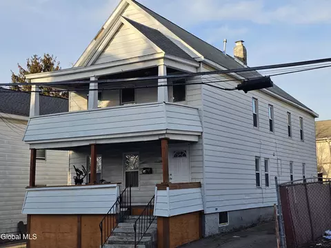 531 Hattie St, Schenectady, NY 12308