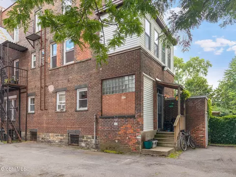 Exterior - 210 Union St, Schenectady, NY 12305 photo 3 of 5