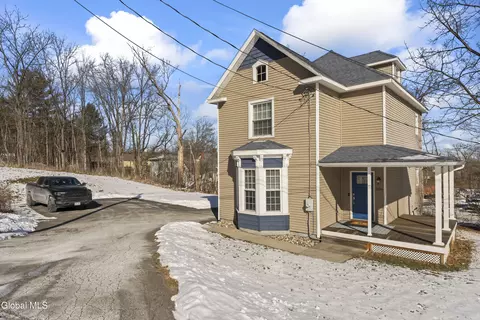 206 Main St, Altamont, NY 12009