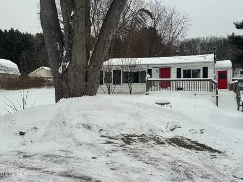 2438 Brookview Rd, Castleton On Hudson, NY 12033