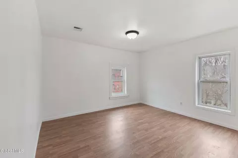 Bedroom - 11 Jackson Pl, Schenectady, NY 12308 photo 7 of 7