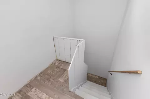 Entry Way - 11 Jackson Pl, Schenectady, NY 12308 photo 3 of 6
