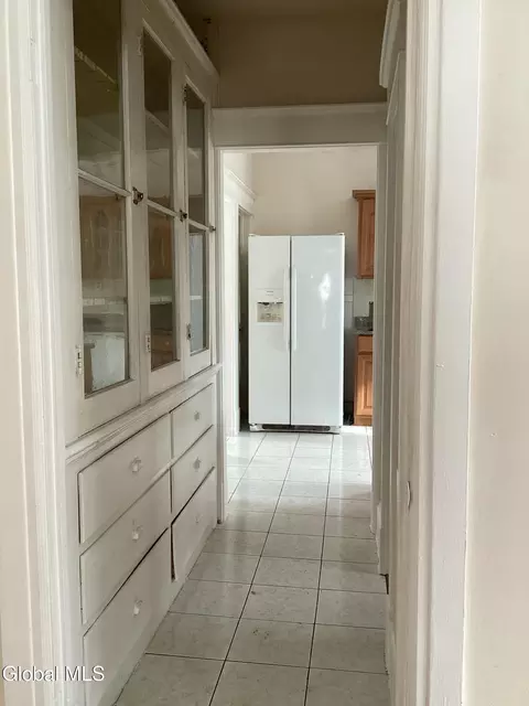 Entry Way - 467-469 Cedar St, Schenectady, NY 12306 photo 1 of 1