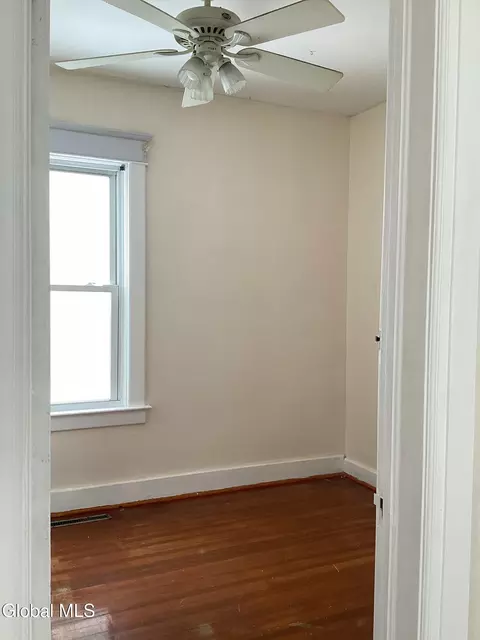 Bedroom - 467-469 Cedar St, Schenectady, NY 12306 photo 1 of 1