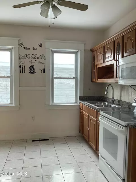 Kitchen - 467-469 Cedar St, Schenectady, NY 12306 photo 4 of 4