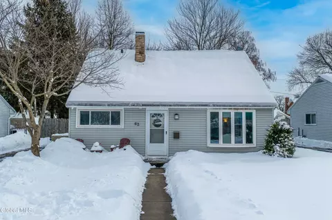 62 Keeler Dr, Albany, NY 12208