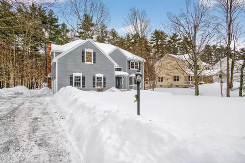 83 Cobble Hill Dr, Gansevoort, NY 12831