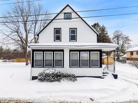 10 Ferrara Ave, Schenectady, NY 12304