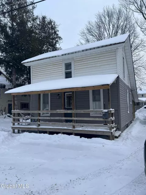 107 Ball Ave, Canastota, NY 13032