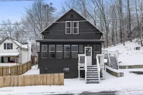 104 John St, Rensselaer, NY 12144
