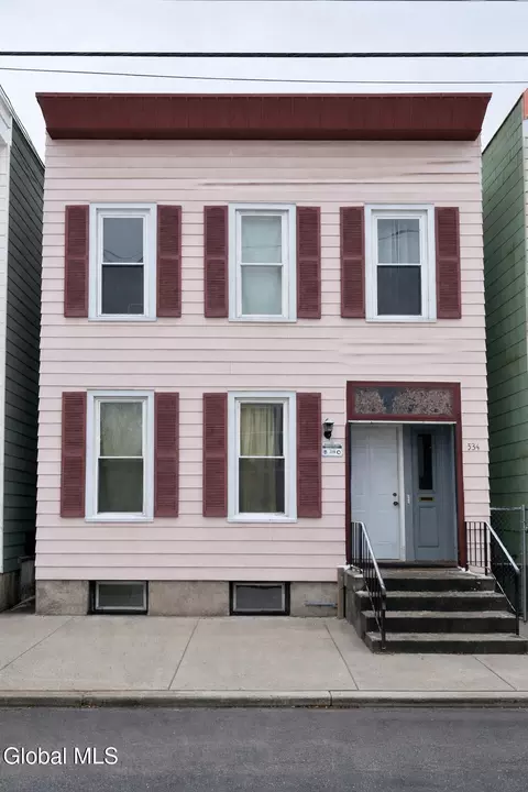 534 1st St, Albany, NY 12206