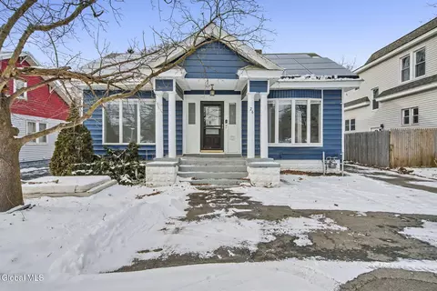 26 Everett Rd, Colonie, NY 12205